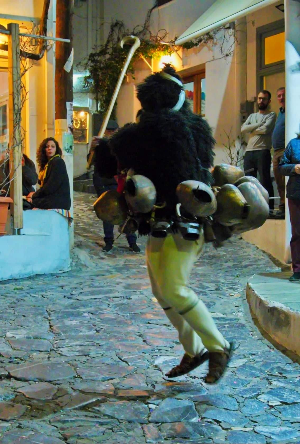 Απ’τις Σέρρες ως την Σκύρο και την Κρήτη…&nbsp;κωδωνοκρουσίες